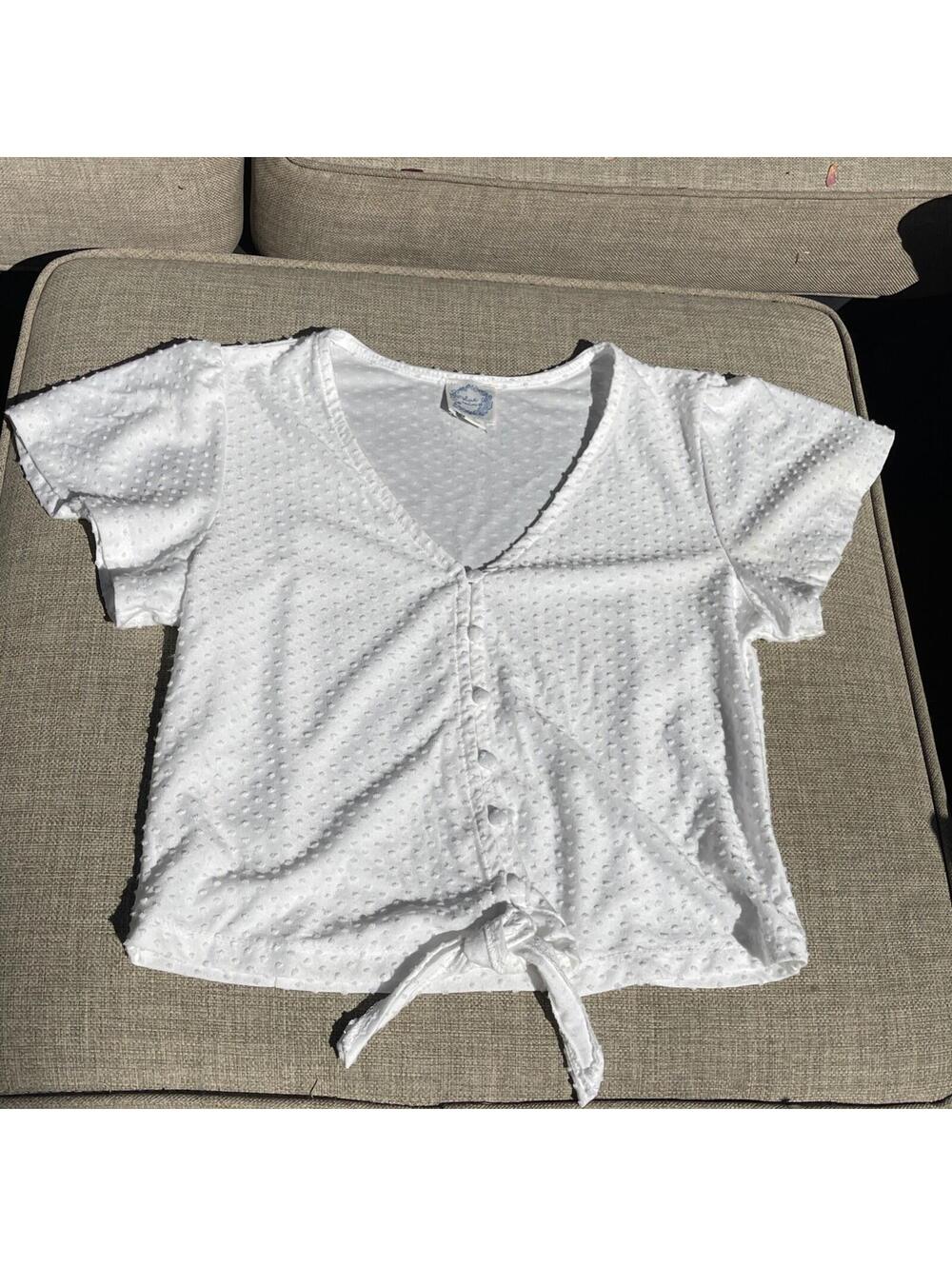 Blue Rain White Poly Blend Swiss Dot Tie Front V Neck Women’s Small